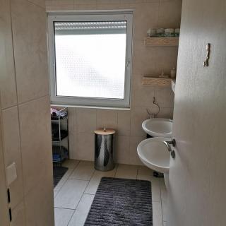 Große Ferienwohnung in ruhiger Lage mit Bergpanorama - Olsberg - 7