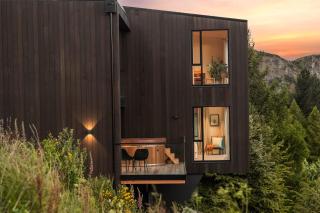 Stunning Mountain Views in Queenstown-Hot tub - 7