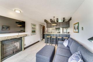 Angel Fire Mountain Condo Steps to Ski Resort! - 8