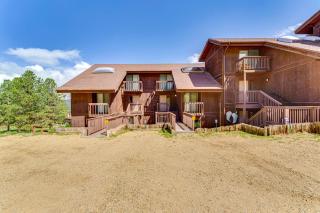 Angel Fire Mountain Condo Steps to Ski Resort! - 9