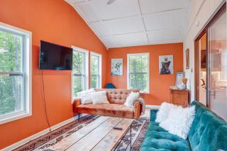 Pet-Friendly Mathias Cabin Near Hunting and Fishing! - Mathias - 7