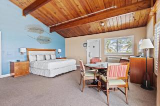 Oceanfront Inn Suite, Ocean and Inlet Views, King Bed, #12 - Fort Pierce - 0