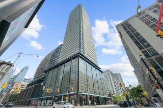 RentX Downtown 2-Bed Suite Gym WiFi - 6