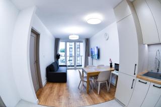 Elegant Two-Room Apartment, Sleeps 4, Near Turon Arena, Balcony ,Air condition - 3