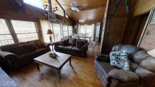 Pet Friendly - WiFi - Washer - Dryer - Fireplace - Grill - Red River - 7
