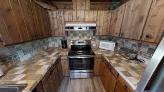 Pet Friendly - WiFi - Washer - Dryer - Fireplace - Grill - Red River - 2