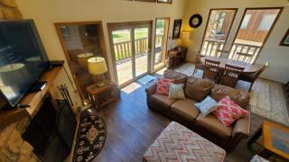 Beaver Lodge on the River - On the River - Near Copper Chair Lift - WiFi - Cable - Walk to Main Street - Grill - Wood Burning Fi - 9