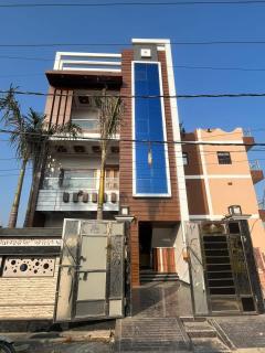 Vaishnavi dham - Vrindāvan - 0