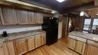 Big Elk Horn on the River - Pet Friendly - WiFi - Fireplace - Washer - Dryer - Grill - Garage Access - Firepit - Red River - 9