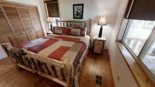 Big Elk Horn Lodge- Pet Friendly - WiFi - On the River - Fireplace - Game Room - 9