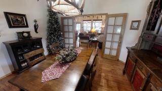 Big Elk Horn Lodge- Pet Friendly - WiFi - On the River - Fireplace - Game Room - 5