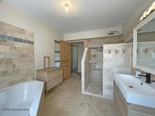 Maison de campagne avec spa, jardin clos, jeux pour enfants et chemin de randonnée à proximité - FR-1-497-211 - - 1
