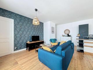 Appartement rénové 2 chambres avec terrasse, proche centre et gare de Granville - FR-1-361-552 - Granville - 6