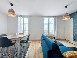 Appartement rénové 2 chambres avec terrasse, proche centre et gare de Granville - FR-1-361-552 - Granville - 3