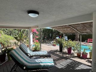 Bas de villa avec piscine privée, grande terrasse, proche village et plage, BBQ, terrain de pétanque - FR-1-726-52 - La Croix-Valmer - 7