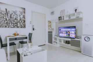 Luxury Stay in Dcondo Sign - 0