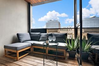 Modern, Elegant Oasis - 8