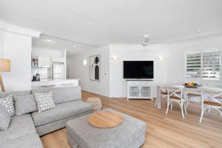 Absolute Beachfront 2 Bedroom Apartment Alassio Palm Cove - Palm Cove - 6