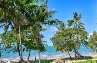 Absolute Beachfront 2 Bedroom Apartment Alassio Palm Cove - Palm Cove - 1