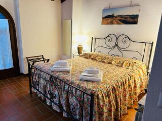 Villa with terrace and pool - 7