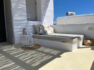 Parian Philoxenia Villa, Mikri Santa Maria beach - Naousa - 6
