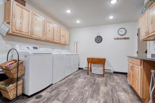 Meadow Cabin at Highland Meadows - 2