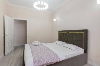 Стильные просторные люкс-апартаменты в элитном комплексе - Almaty - 3