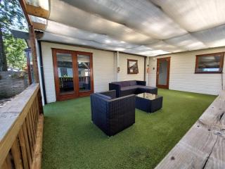 VELUWE VAKANTIES Chalets With Private Barrel Sauna - With Pool Bar and Restaurant Facilities in the Veluwe National Park - Putten - 4