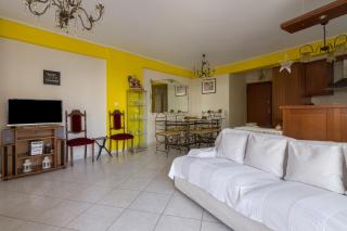 Bright 2 Bedroom Apartment In Nea Smirni - Atene - 0