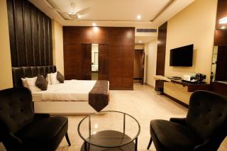 CLIFF EMBASSY BANQUET AND SUITEs - Shimoga - 2