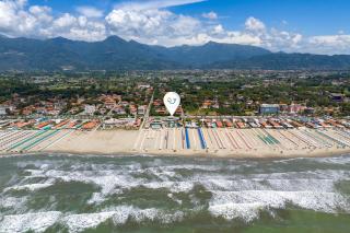 La Casina Del Pescatore On the Beach - Happy Rentals - Marina di Pietrasanta - 9