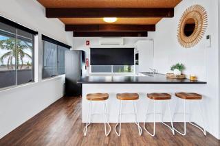 Harbour Marina - Absolute waterfront apartment - Batemans Bay - 3