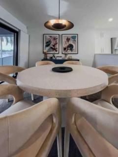 NOTINUSE12 Sleep Millionaire's Waterfront - 5