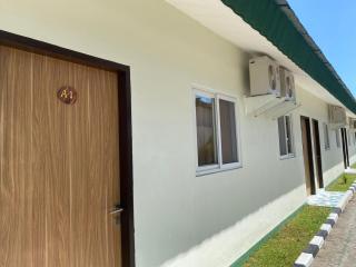 Allisa Motel - - 6