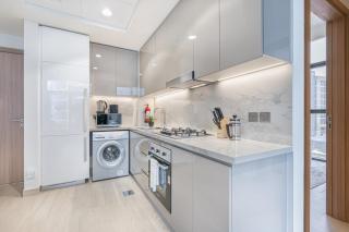 Charming 2BR Home with Elegant Interior - Dubai - 2