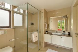 The Views 1BHK Apartment by tisyastays - 3