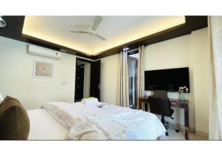 BluO 3BHK - Defence Colony - Balcony, Lift - New Delhi - 4