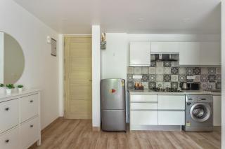 D'Retreat 1BHK Apartment by tisyastays - Candolim - 2