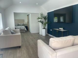 The Old Stable, Rustic Charm Modern Comforts - - 9