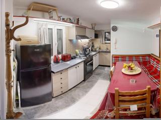 Rooftop Loft with Jacuzzi - Volos - 4