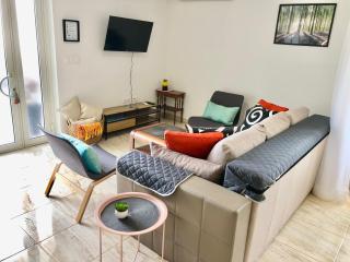Goldfinch Estate - 7