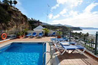 Apartamentos HC Burriana Playa - Nerja - 9