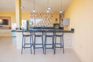 Casa com 5 suítes próximo ao lago Corumbá. - Caldas Novas - 2