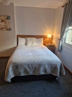 The Downshire Arms Apartments Hilltown - 1