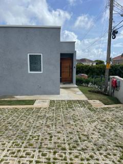 New!!!! St Silas 3-Bdrm, 3 and a half bath Villa approx 8 minutes from pristine beaches and shopping area - Saint James - 5