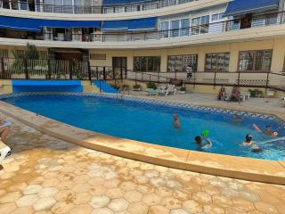 Große Ferienwohnung mit großer Terrasse an der Costa Blanca für 4 Erwachsene und 1 Kind circa 250 m vom Meer - 8