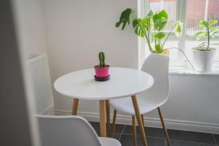 Superb 3-bed House with Free Parking and Shared Garden - Byfield - 7