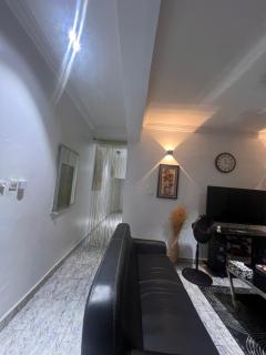 Luxe Apartment Wuse 24hrs power WI-FI, Netflix, YouTube - Abuja - 7