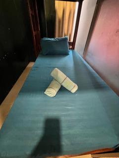 Megatower1 2X Bedroom Burnham SM Session Rd - 7