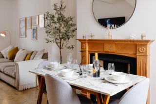 Stylish & Comfortable Modern Getaway - 7